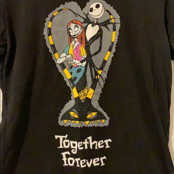 Disney Tops - 🎃 NIGHTMARE BEFORE CHRISTMAS WOMEN’S Tee 🎃